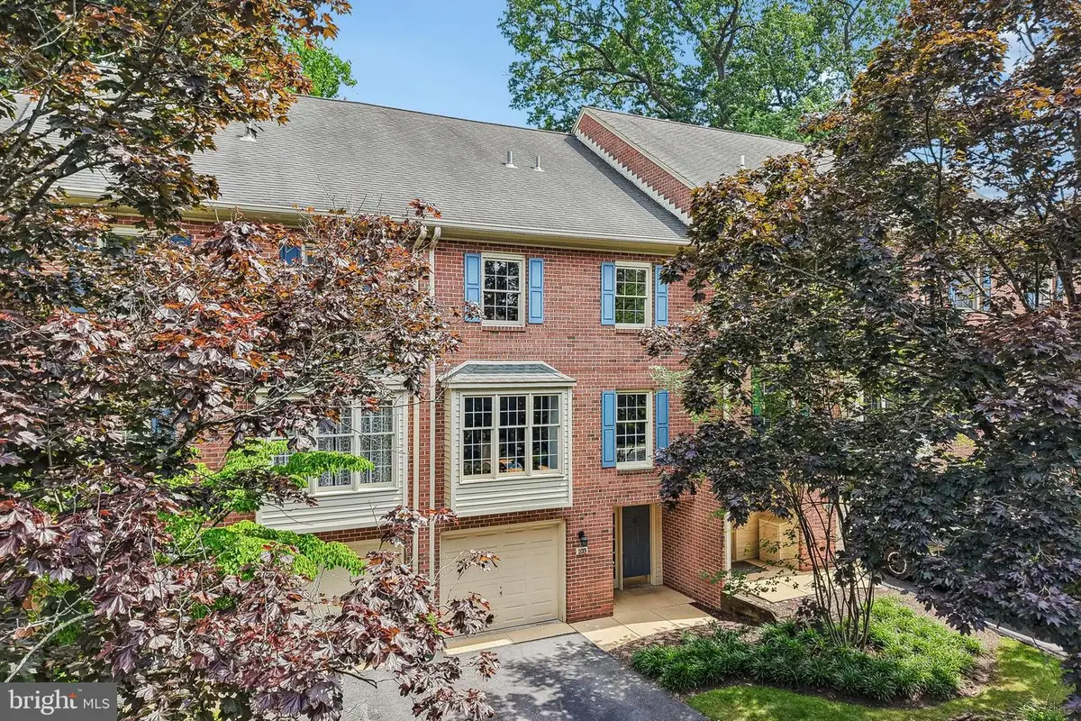 103 Brighton Cir, Devon, PA 19333 - #1