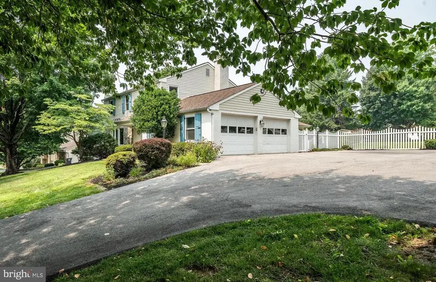 15 Crestview Rd, Phoenixville, PA 19460 - #2