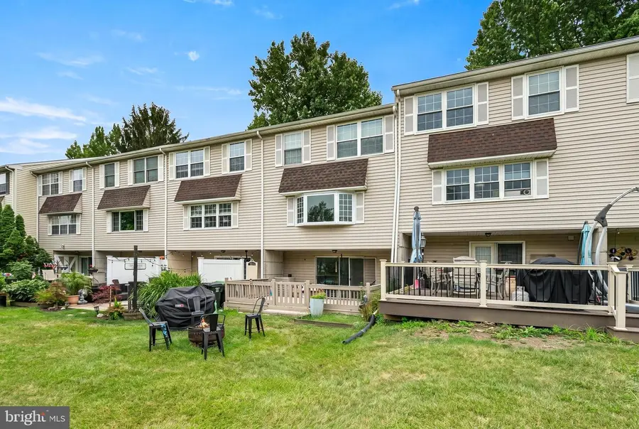 550 Lancaster Ct, Downingtown, PA 19335 - #3