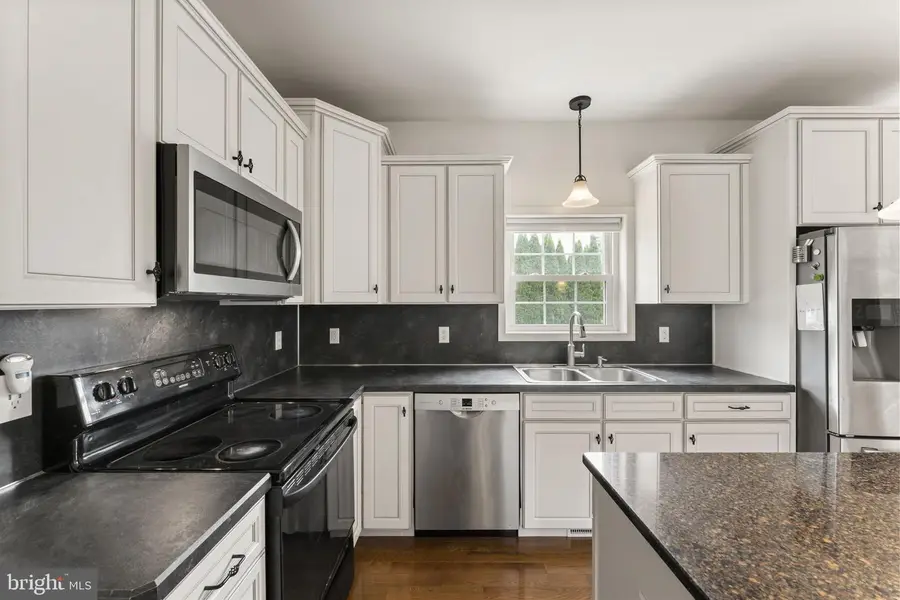 302 Redbud Dr, Oxford, PA 19363 - #3