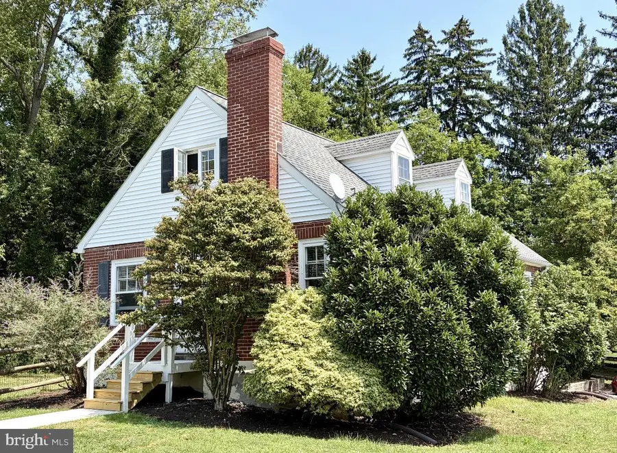 223 Carolina Ave, Phoenixville, PA 19460 - #3