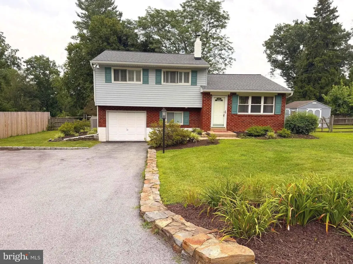 604 Brookhill Rd, West Chester, PA 19380 - #1