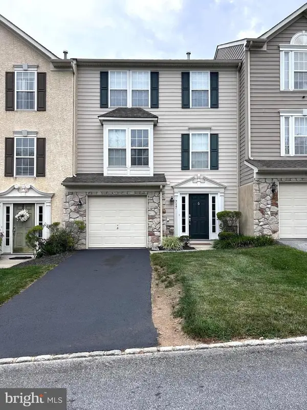 717 Mccardle Dr, WEST CHESTER, PA 19380