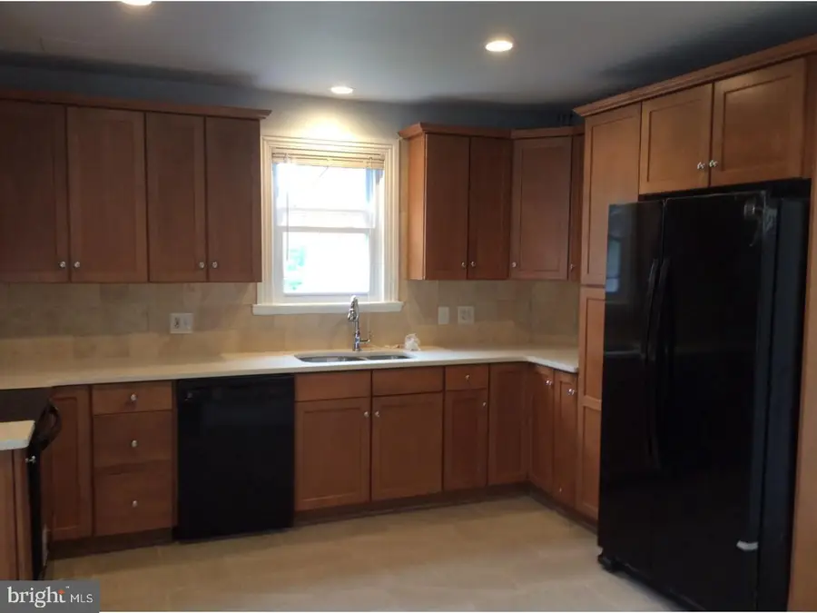 1041 E Schuylkill Rd, Pottstown, PA 19465 - #2