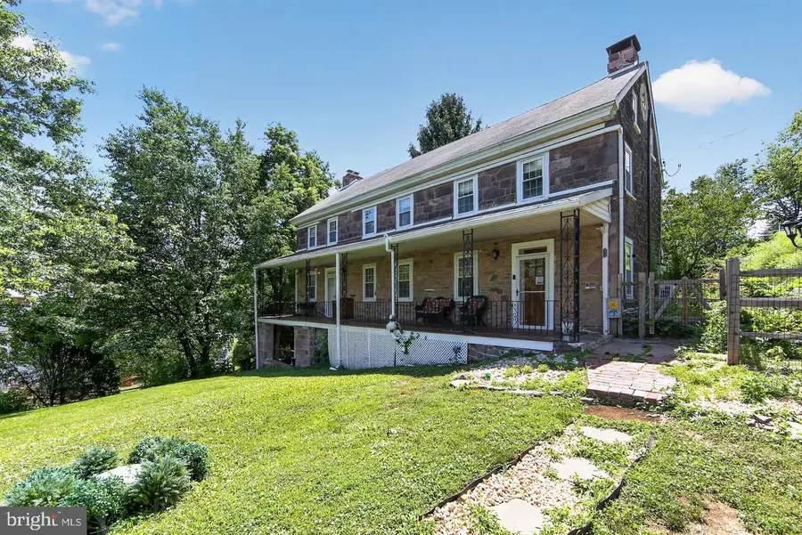 238 Brown St, Spring City, PA 19475 - #2