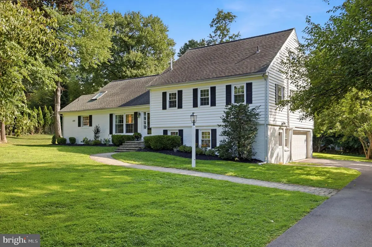 476 School House Ln, Devon, PA 19333 - #1