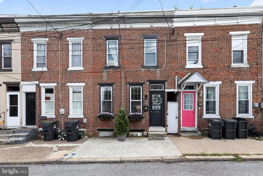 336 Grover St, Phoenixville, PA 19460 - #2