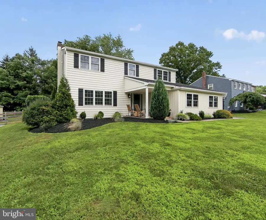 75 Hawthorne Ln, Phoenixville, PA 19460 - #2