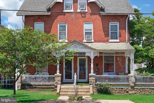155 Washington Ave, PHOENIXVILLE, PA 19460