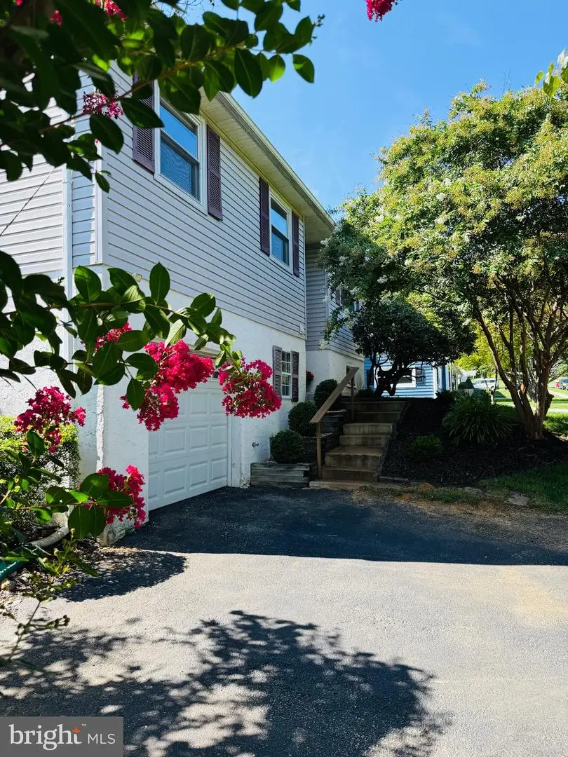 4 Hillcrest Dr, Downingtown, PA 19335 - #2