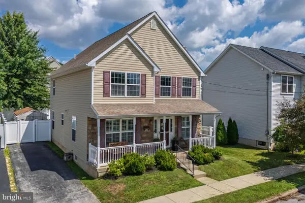 521 Rhoades St, PHOENIXVILLE, PA 19460