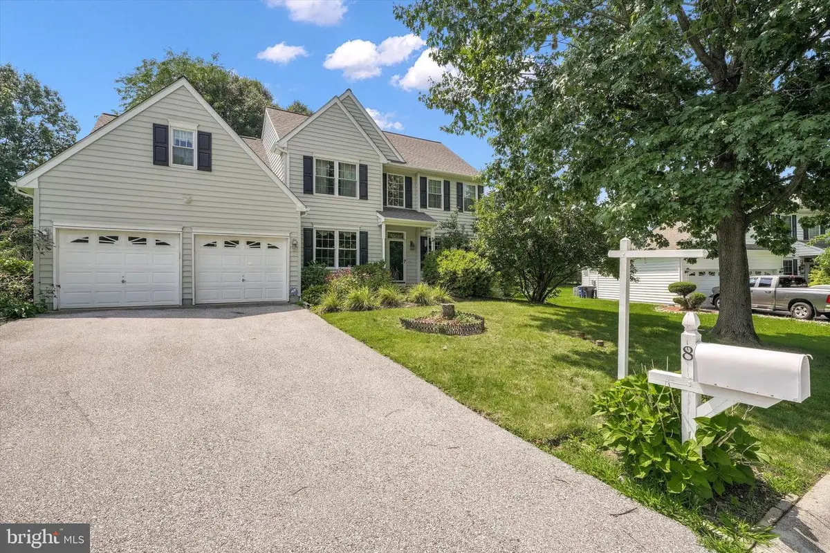 8 Sweet Briar Rd, Coatesville, PA 19320 - #1