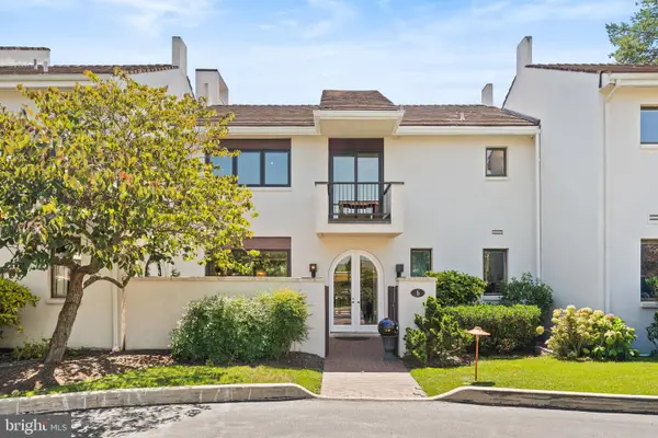 5 Avignon, DEVON, PA 19333