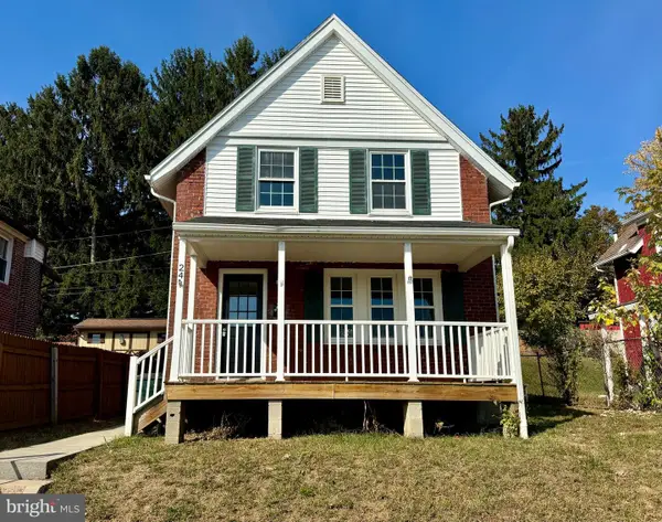 24 Lafayette Ave, COATESVILLE, PA 19320