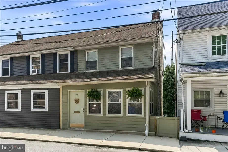 332 Main St, Parkesburg, PA 19365 - #2