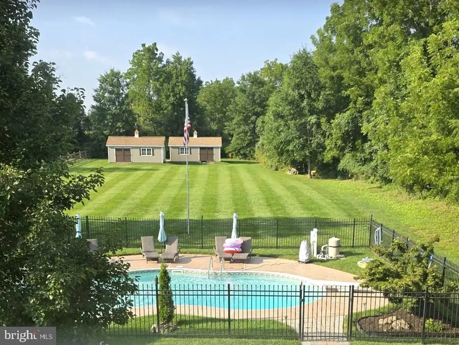 12 Michael Ct, Coatesville, PA 19320 - #3