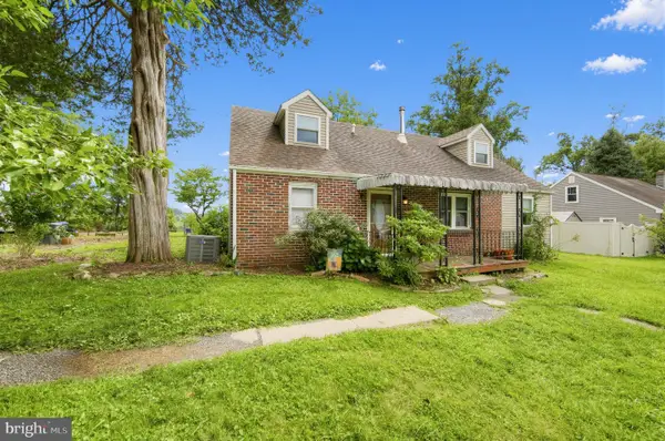 42 Langoma Rd, ELVERSON, PA 19520