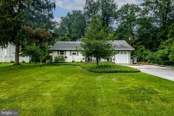 102 Garnet Ln, COATESVILLE, PA 19320