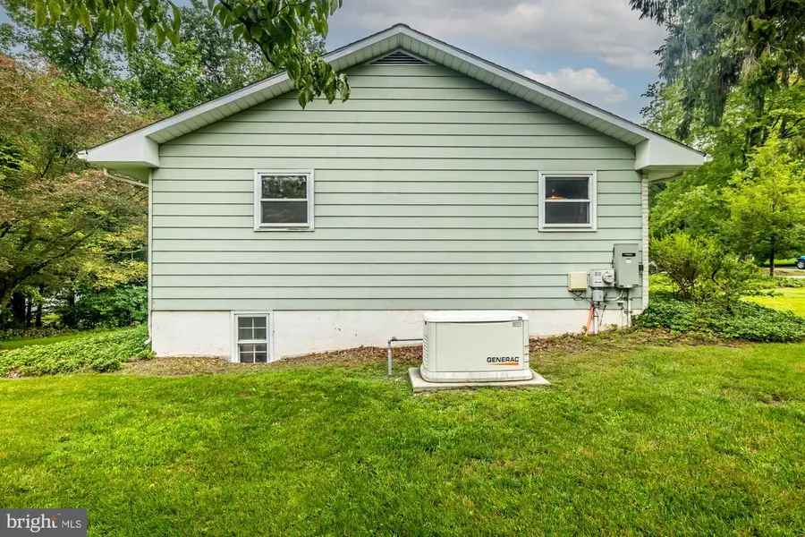 102 Garnet Ln, Coatesville, PA 19320 - #3