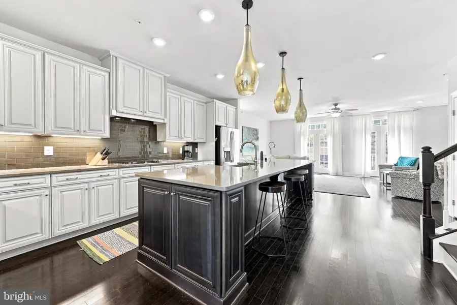 801 Stonecliffe Rd, Malvern, PA 19355 - #3
