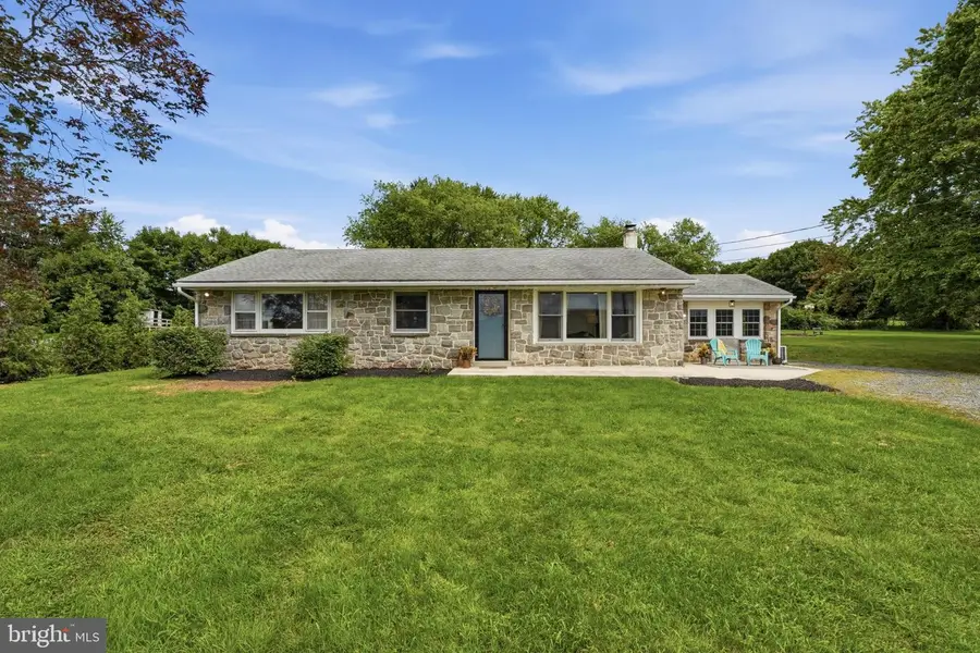 1848 S Keim St, Pottstown, PA 19465 - #2