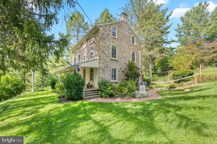 2965 Flowing Springs Rd, Spring City, PA 19475 - #2