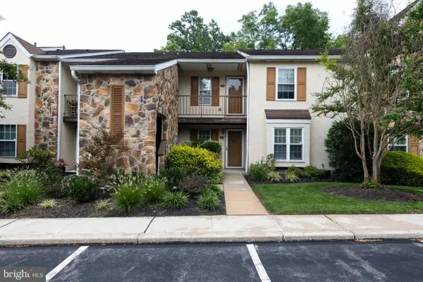 274 Valley Stream Ln, WAYNE, PA 19087