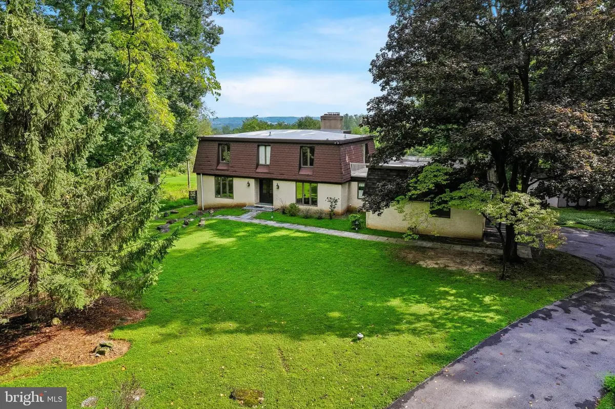 1132 Tinkerhill Ln, Malvern, PA 19355 - #1