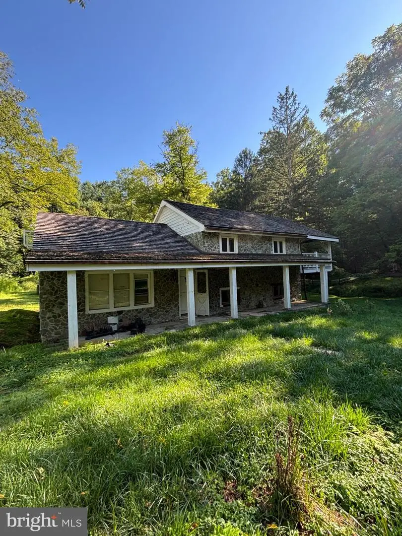301 Corrine Rd, West Chester, PA 19382 - #1