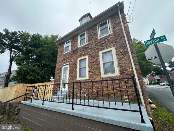 240 Dayton St, PHOENIXVILLE, PA 19460