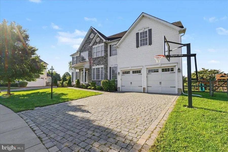 410 Thistle Dr, Phoenixville, PA 19460 - #2