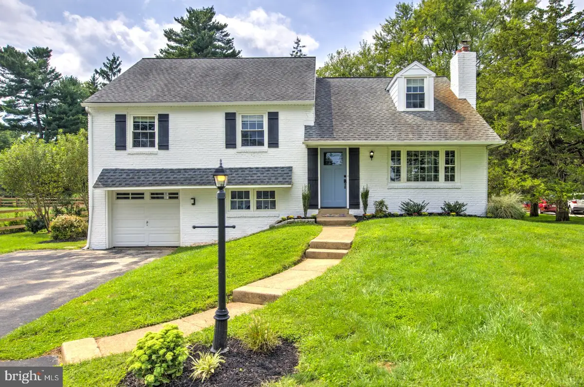 236 Waterloo Ave, Berwyn, PA 19312 - #1