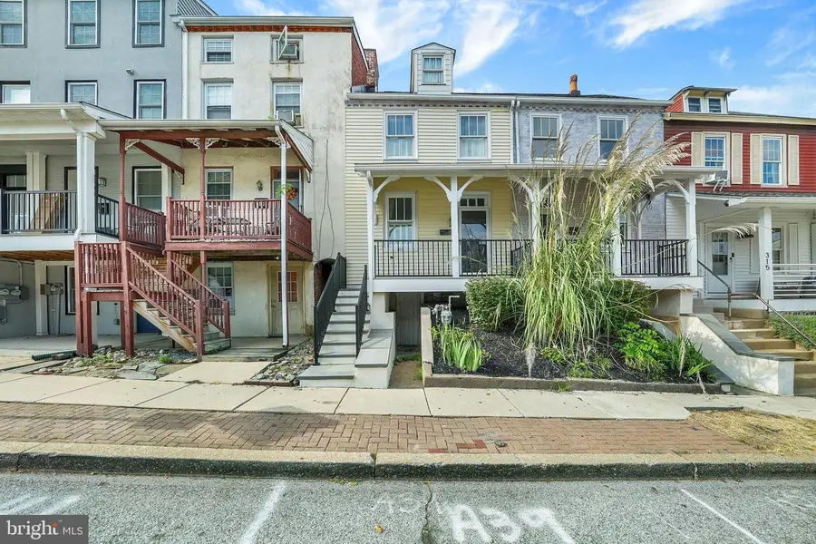 311 E State St, Kennett Square, PA 19348 - #2