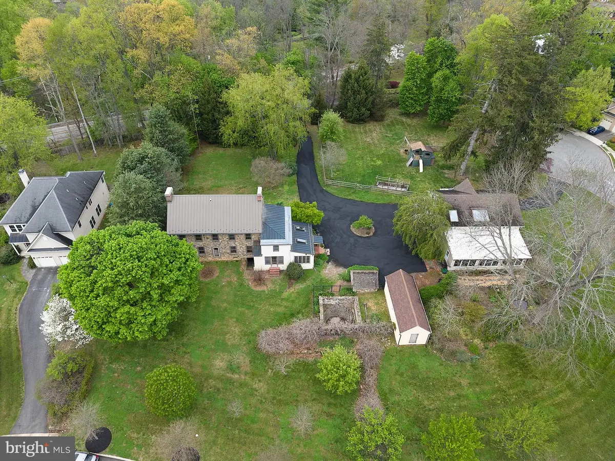 525 Raspberry Ln, West Chester, PA 19382 - #1