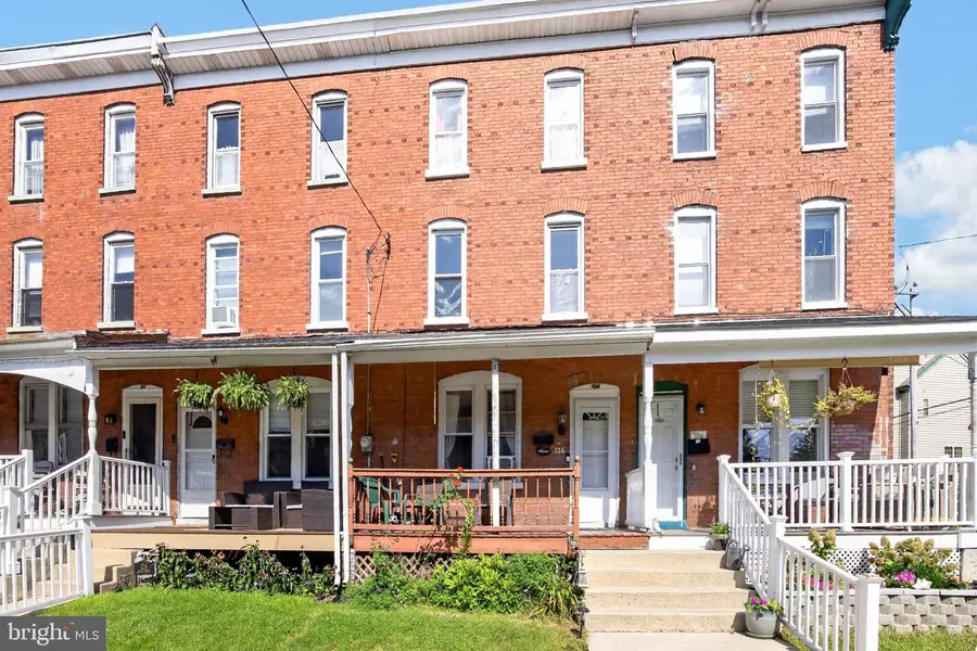 126 Green St, Downingtown, PA 19335 - #2