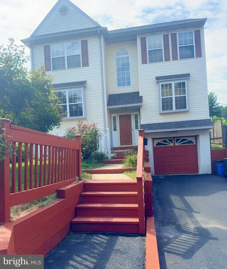 508 Marshall Dr, West Chester, PA 19380 - #3