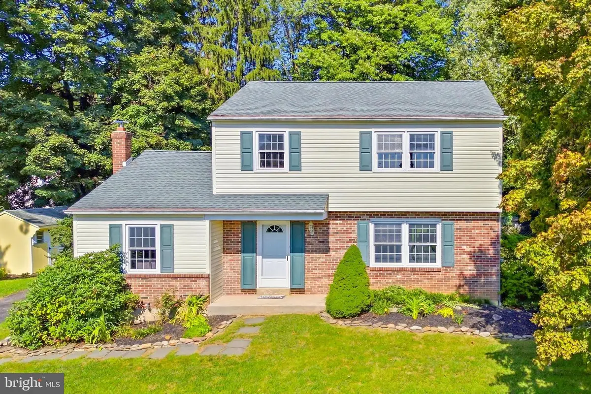 497 Stewart Dr, West Chester, PA 19380 - #1