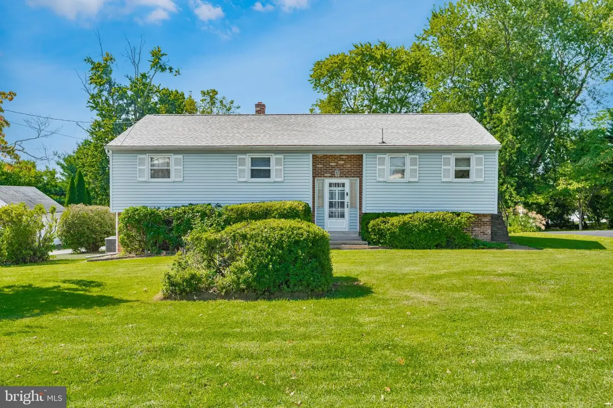 258 S Wall St, Spring City, PA 19475 - #1