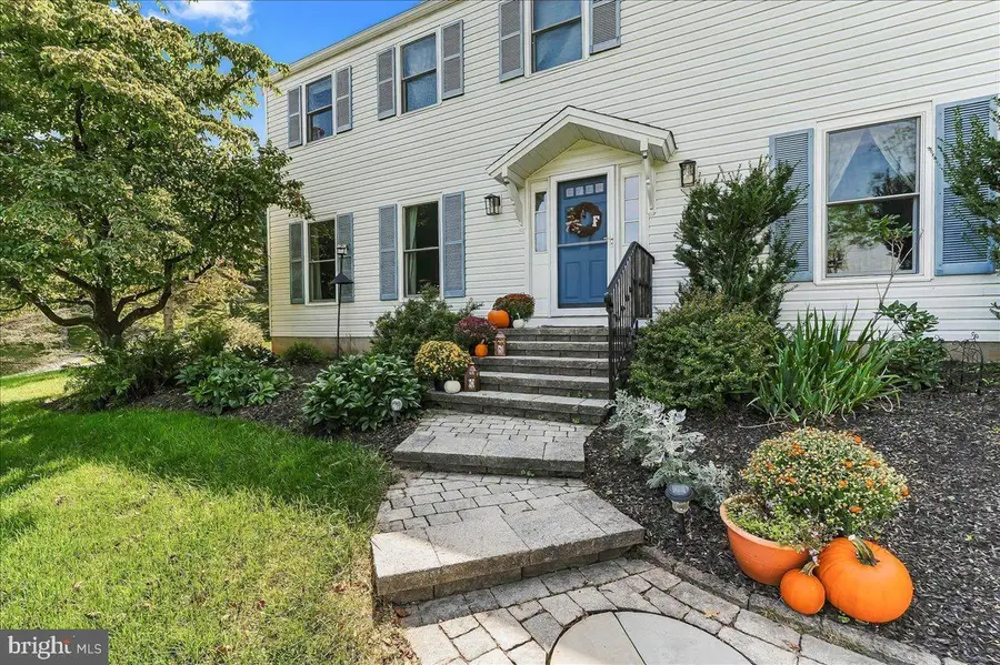 980 Wind Song Rd, West Chester, PA 19382 - #2