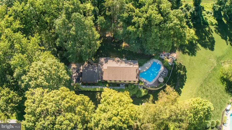 816 Nathan Hale Dr, West Chester, PA 19382 - #3