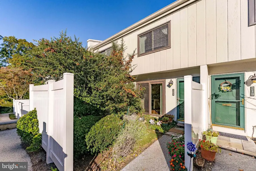 209 Summit House, West Chester, PA 19382 - #3
