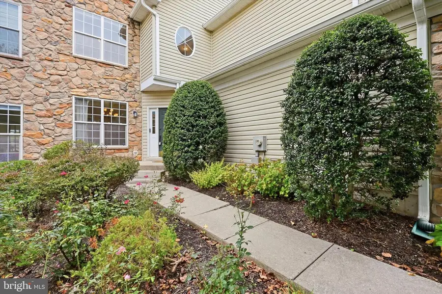 227 Silverbell Ct, West Chester, PA 19380 - #2