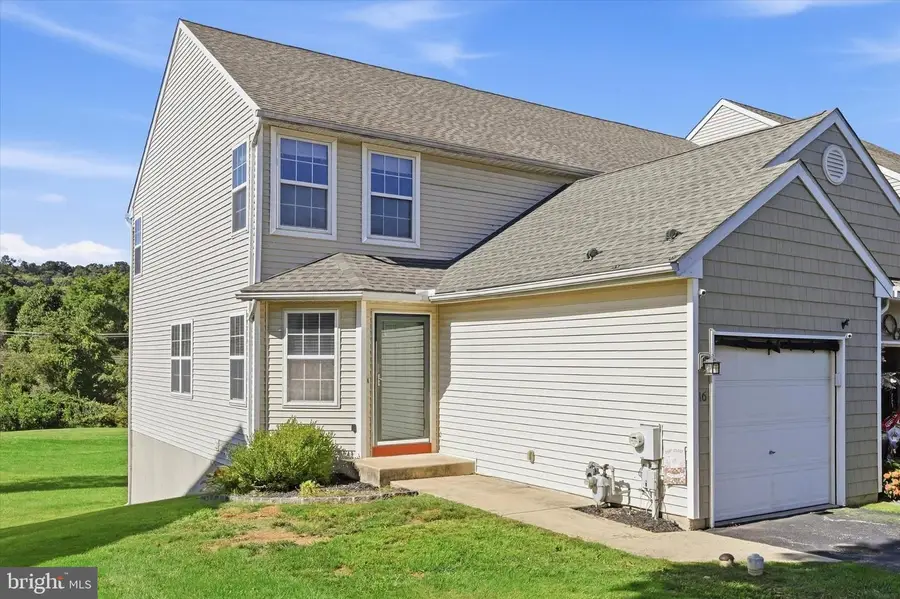 16 Marc Dr, Coatesville, PA 19320 - #3