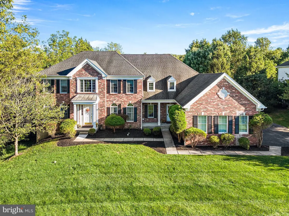 235 Weatherhill Dr, West Chester, PA 19382 - #1