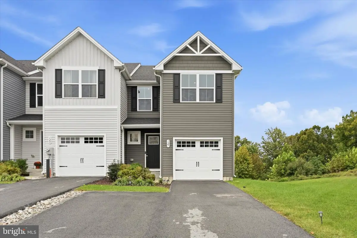 127 Lukens Mill Dr, Coatesville, PA 19320 - #1