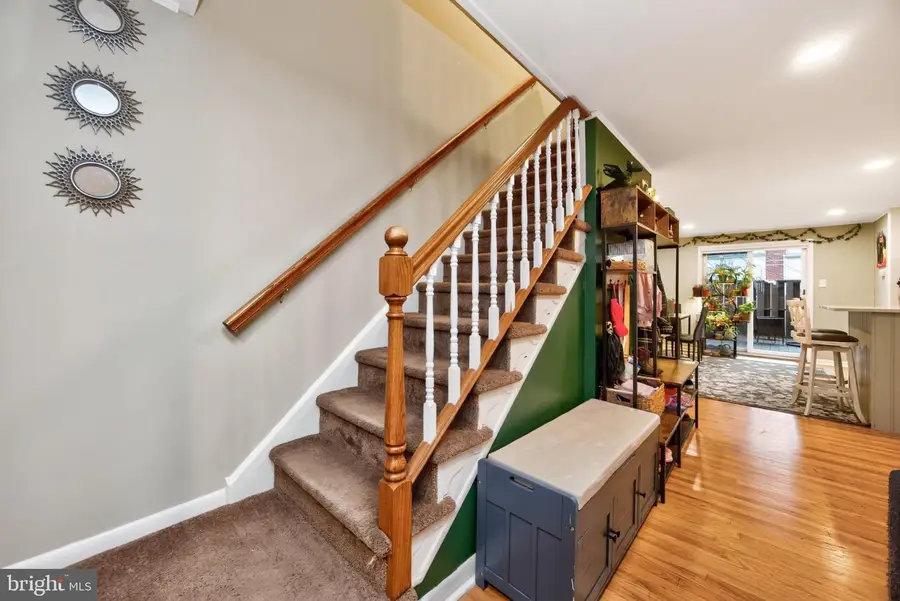 907 Oxford Ave, Phoenixville, PA 19460 - #2
