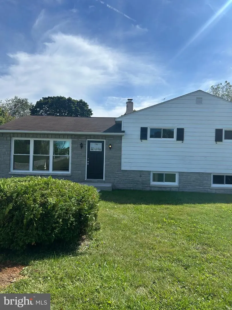 960 N Walnut St, Coatesville, PA 19320 - #1