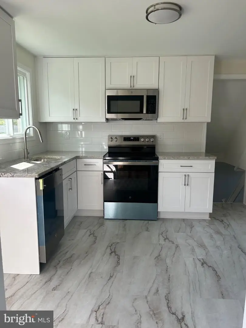 960 N Walnut St, Coatesville, PA 19320 - #3