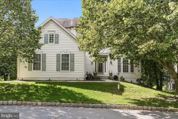 8 Ridings Way, WEST CHESTER, PA 19382