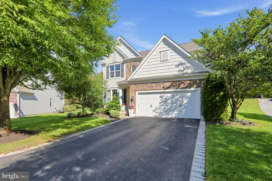 629 Empire Dr, Downingtown, PA 19335 - #2